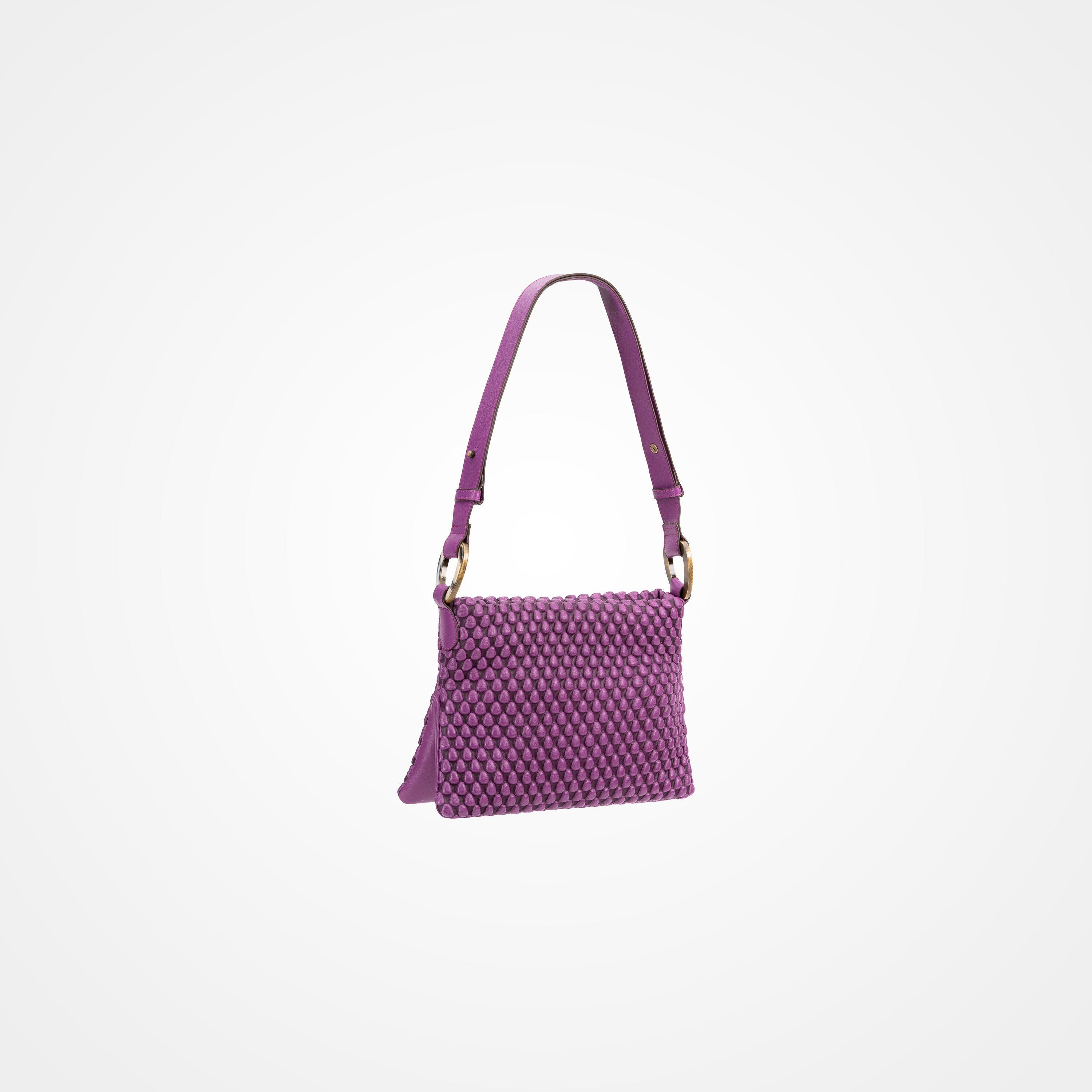 #color_plum