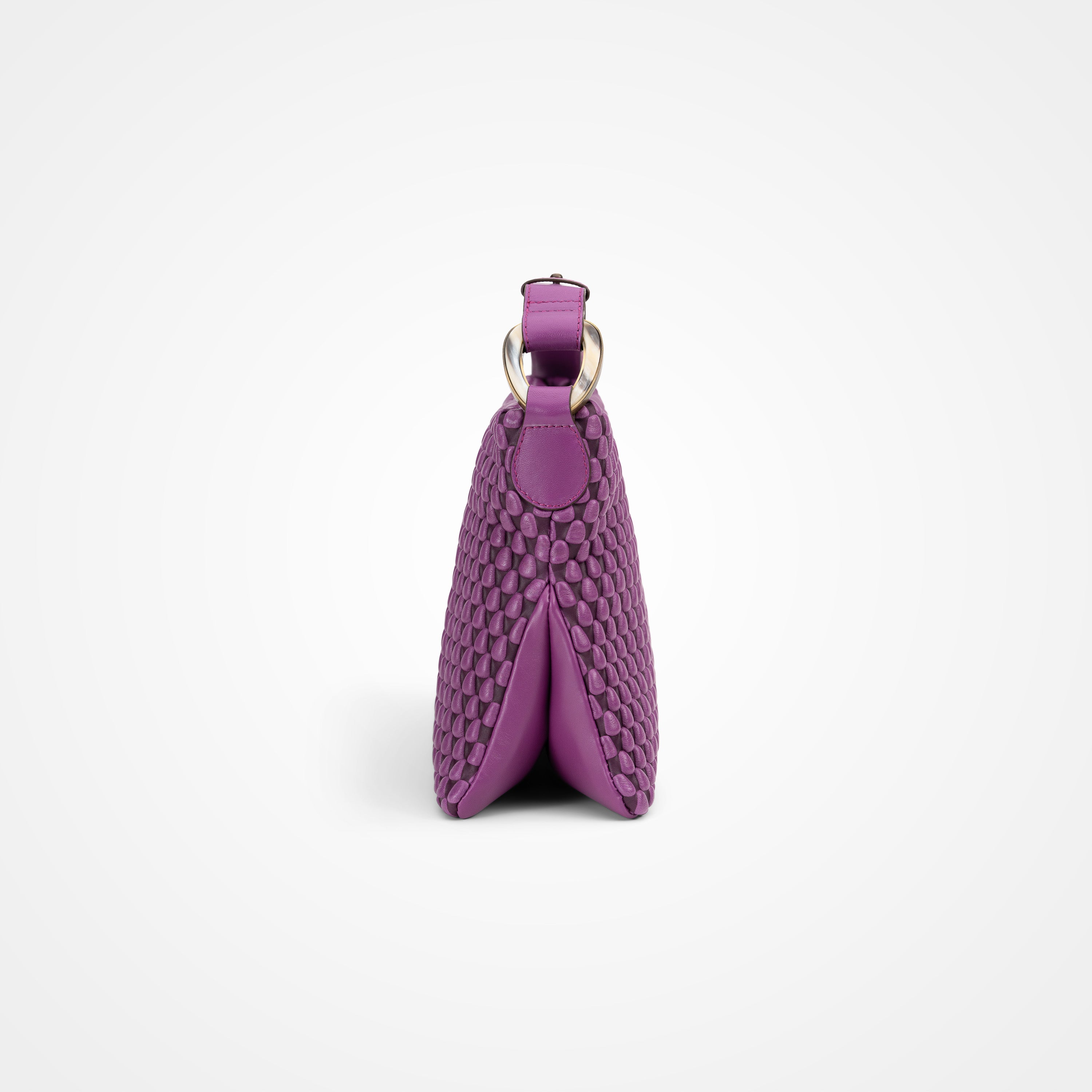 #color_plum