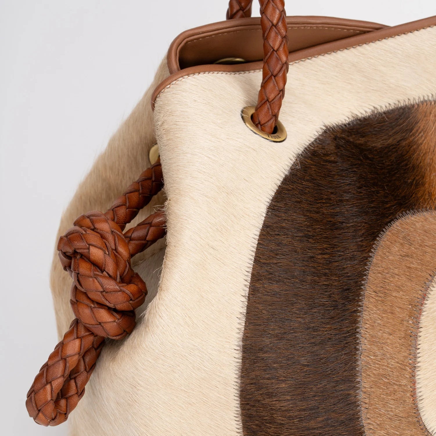 #color_Brown / Beige
