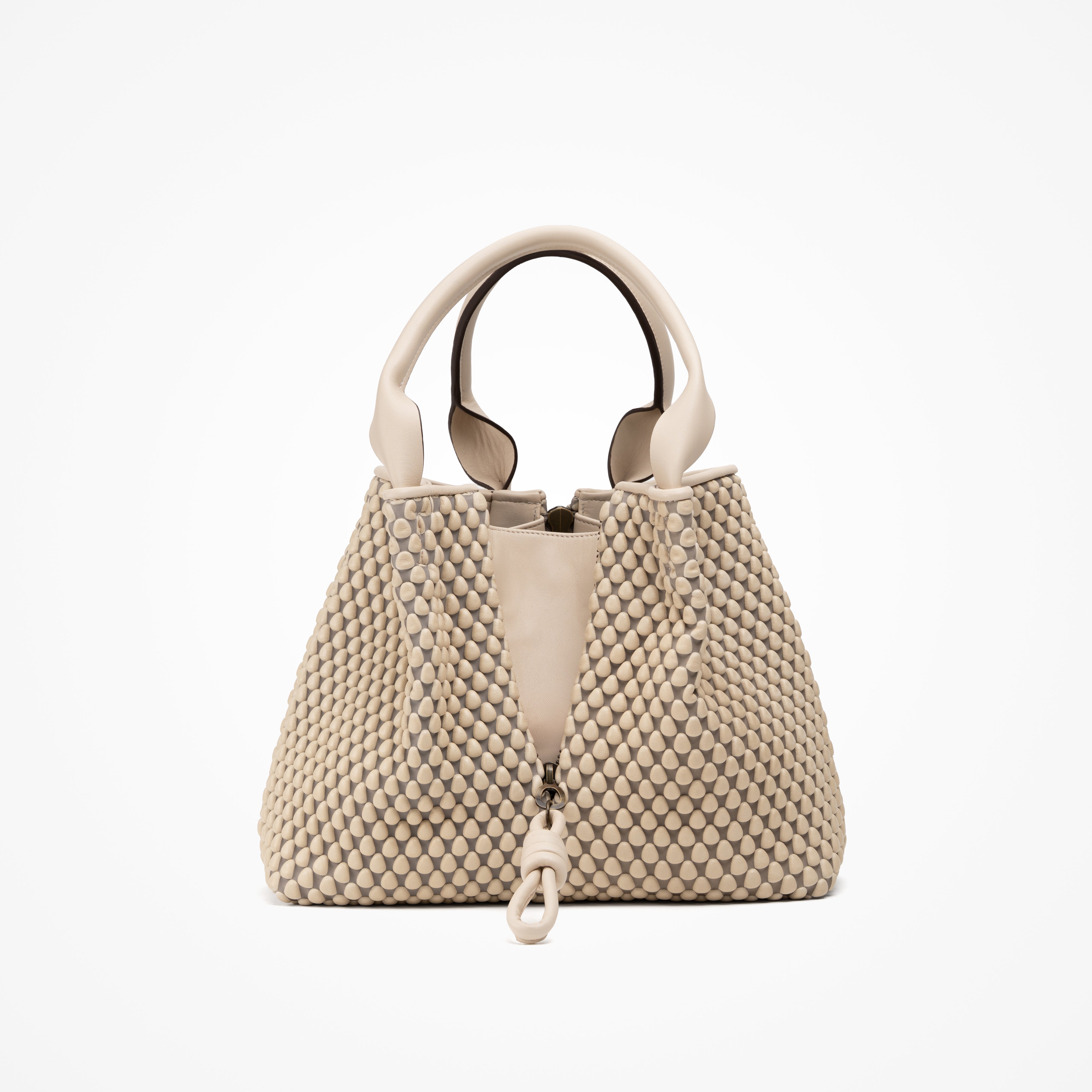 #color_cream beige