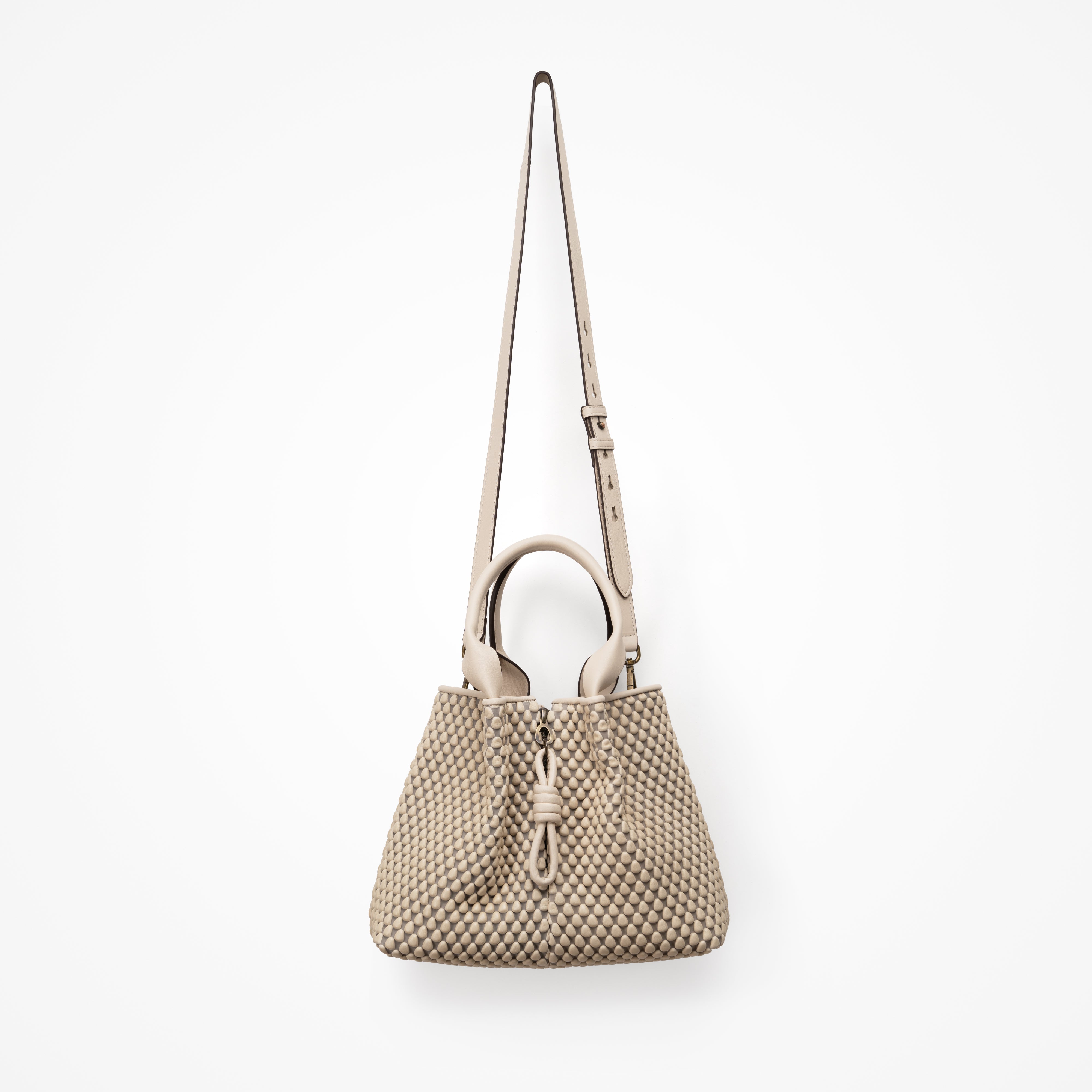 #color_cream beige