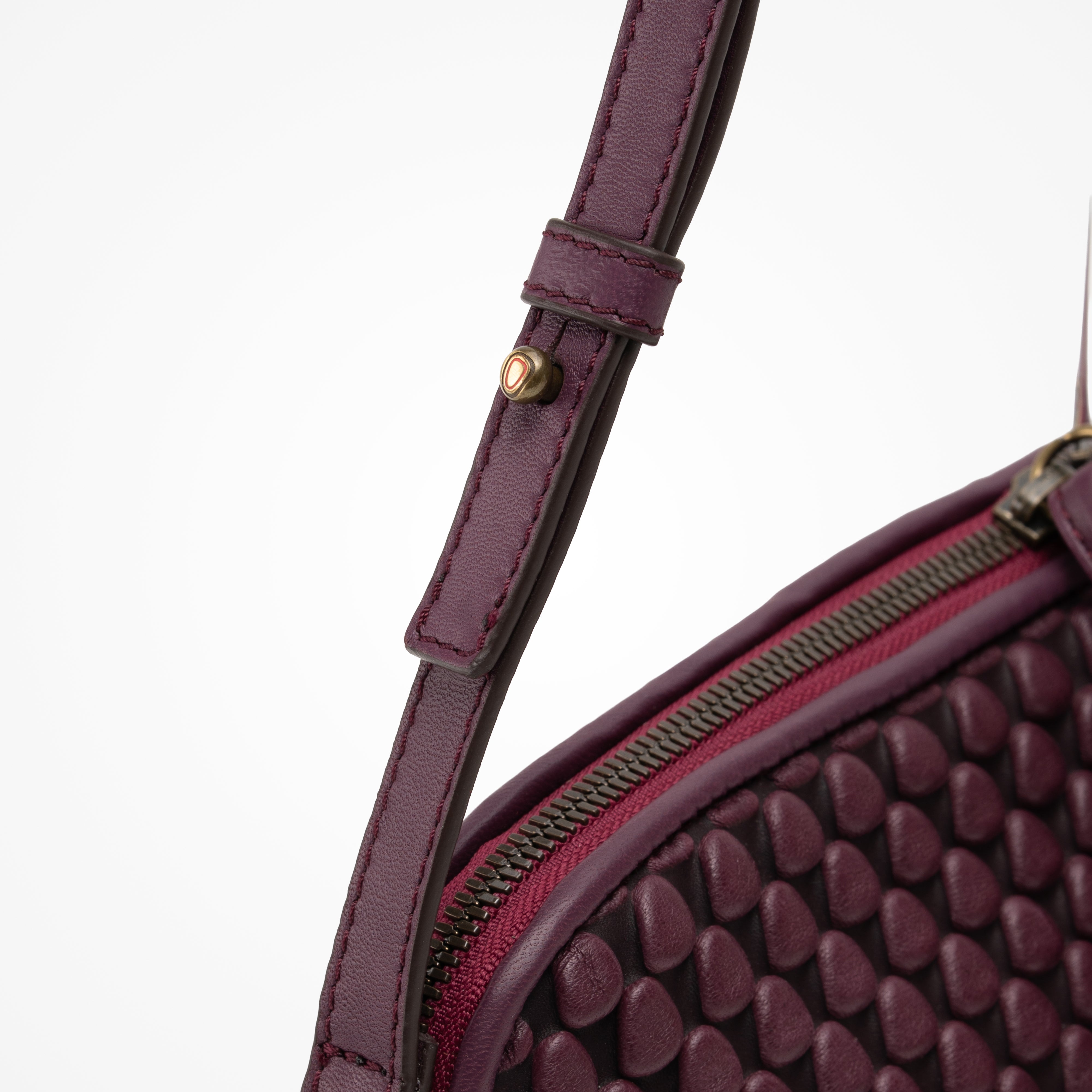 #color_aubergine
