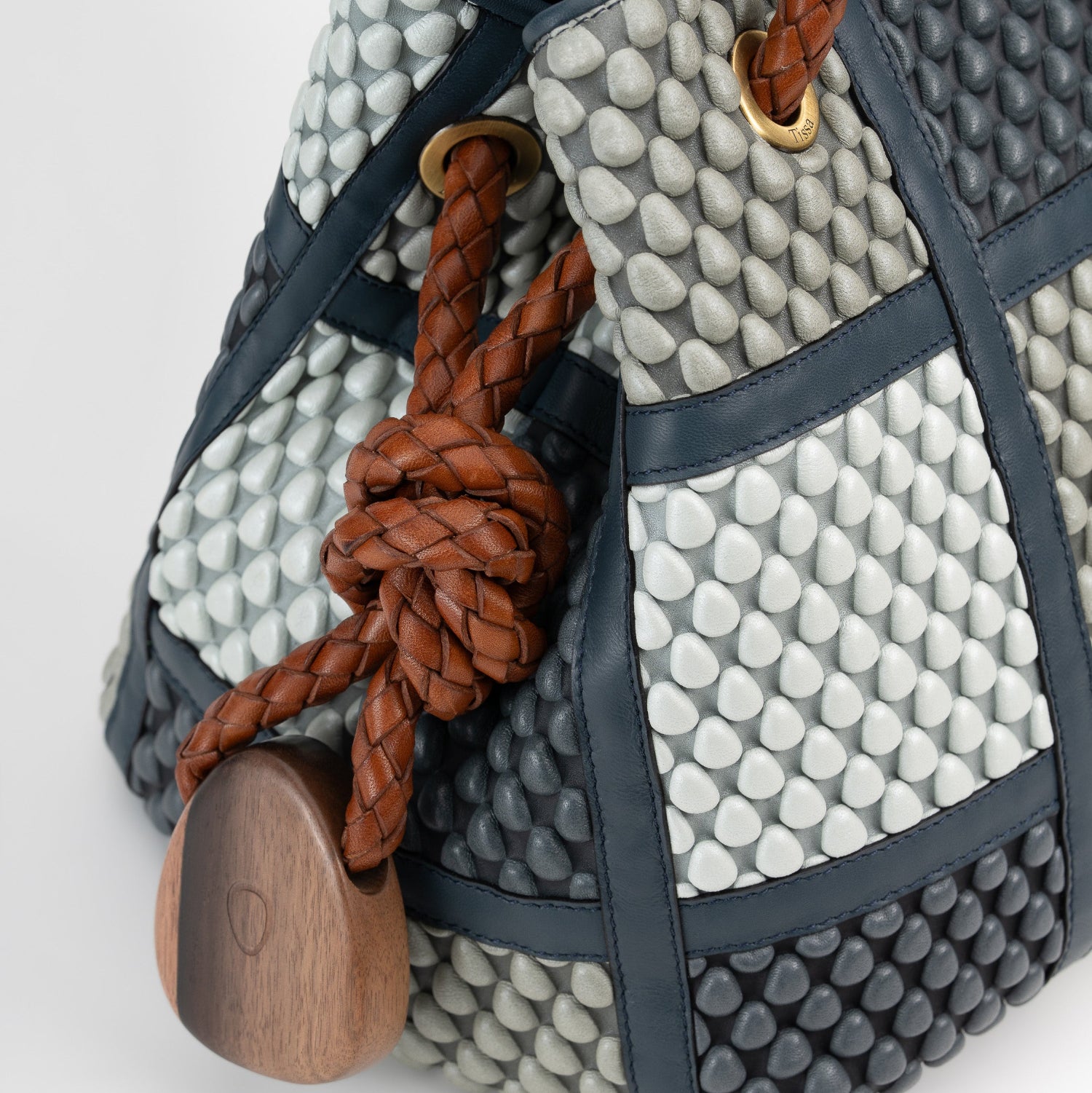 BUCKET BAG SMALL
