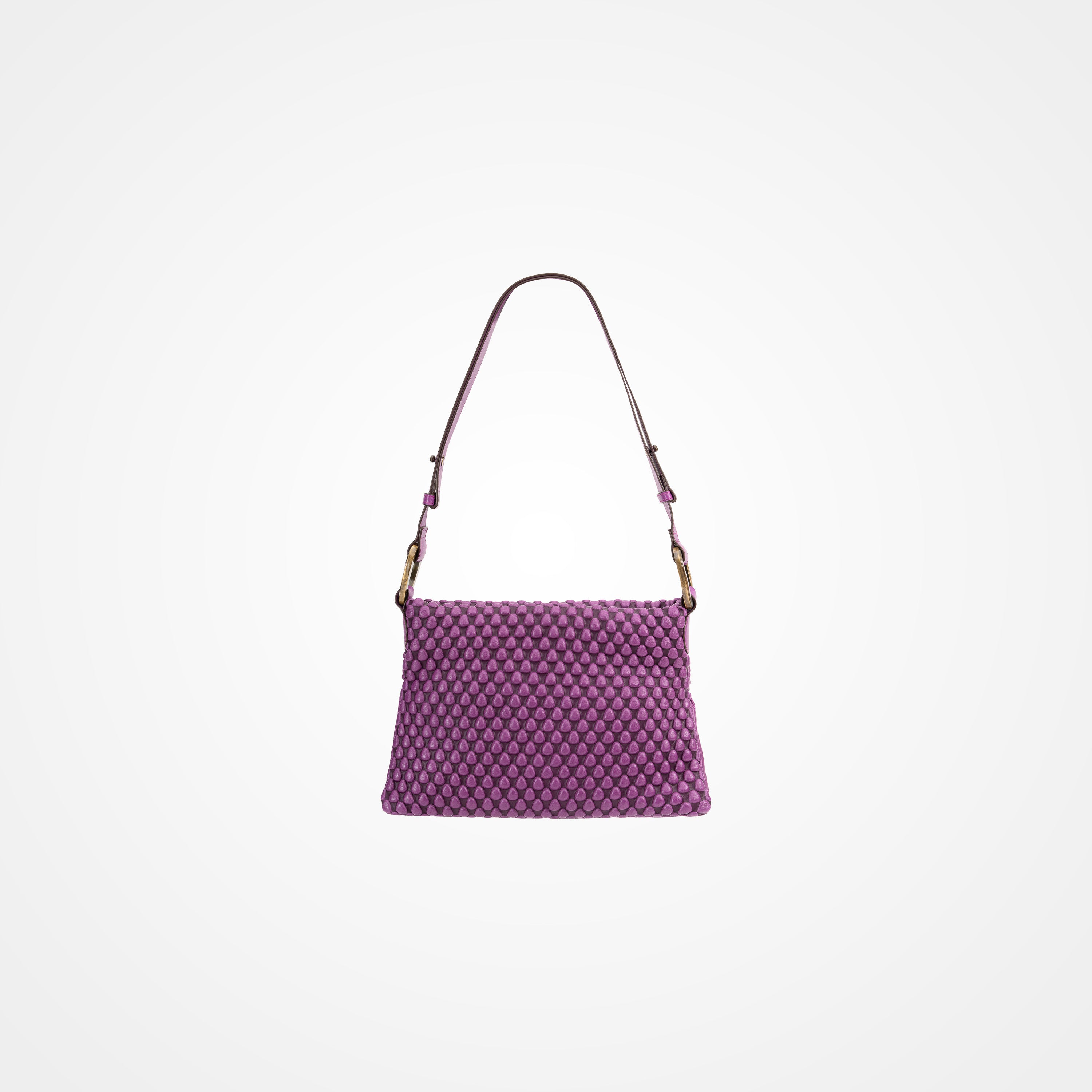 #color_plum