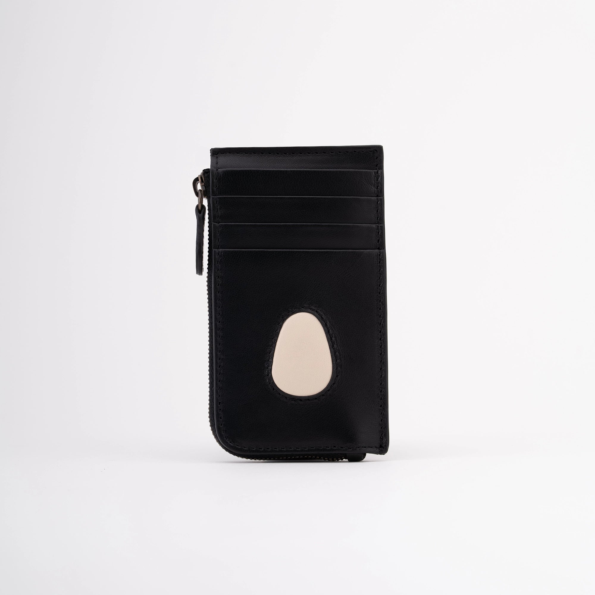 #color_Black / Cream Beige