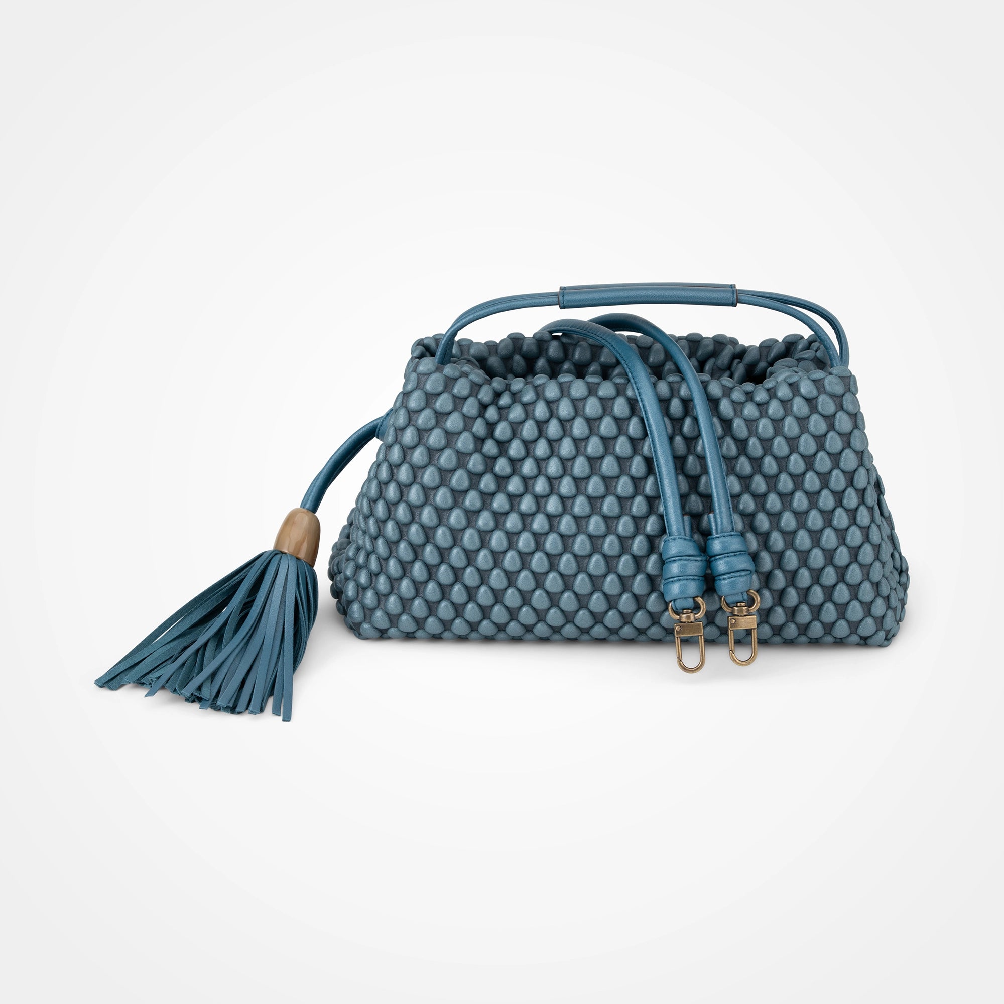 #color_coral blue nacré