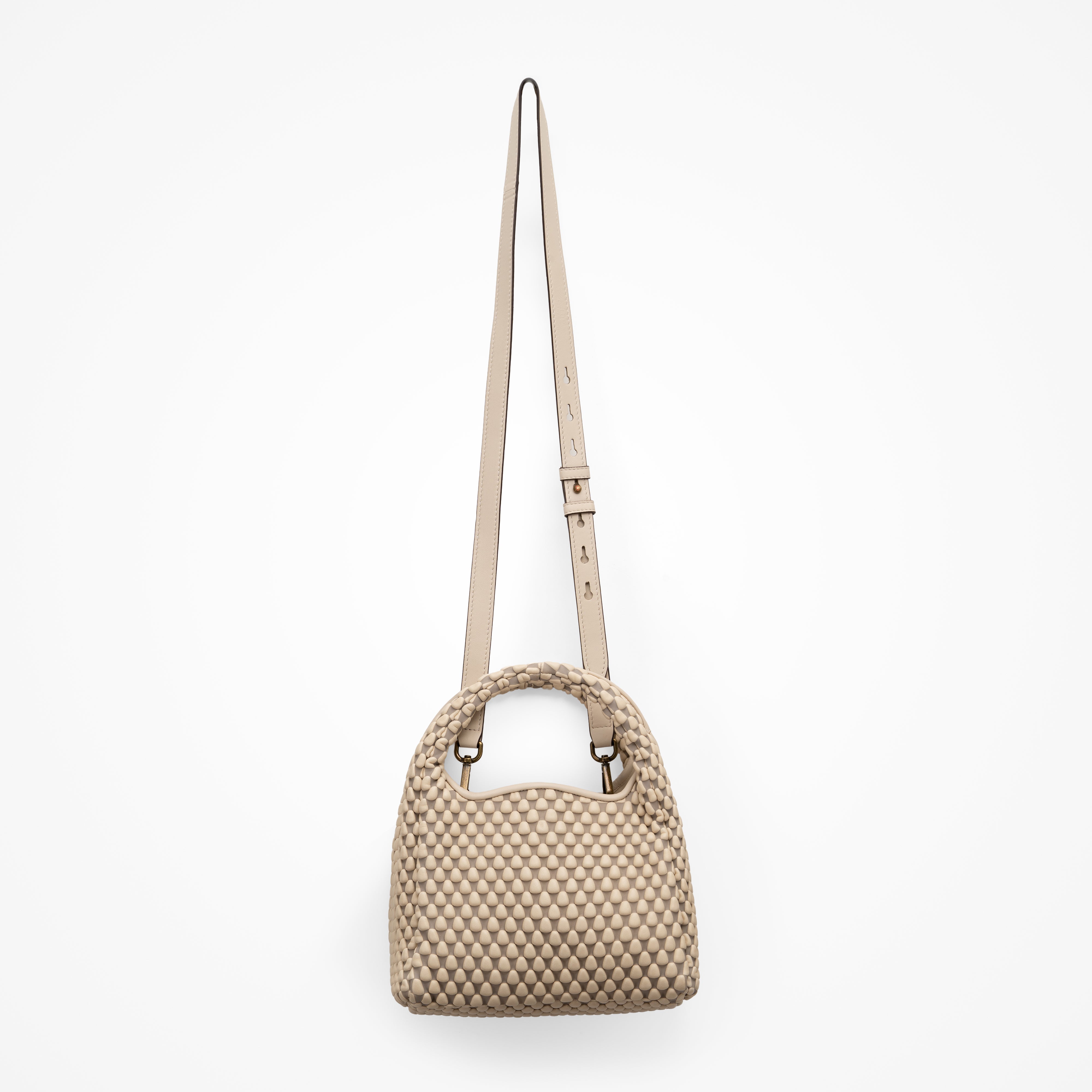 #color_cream beige