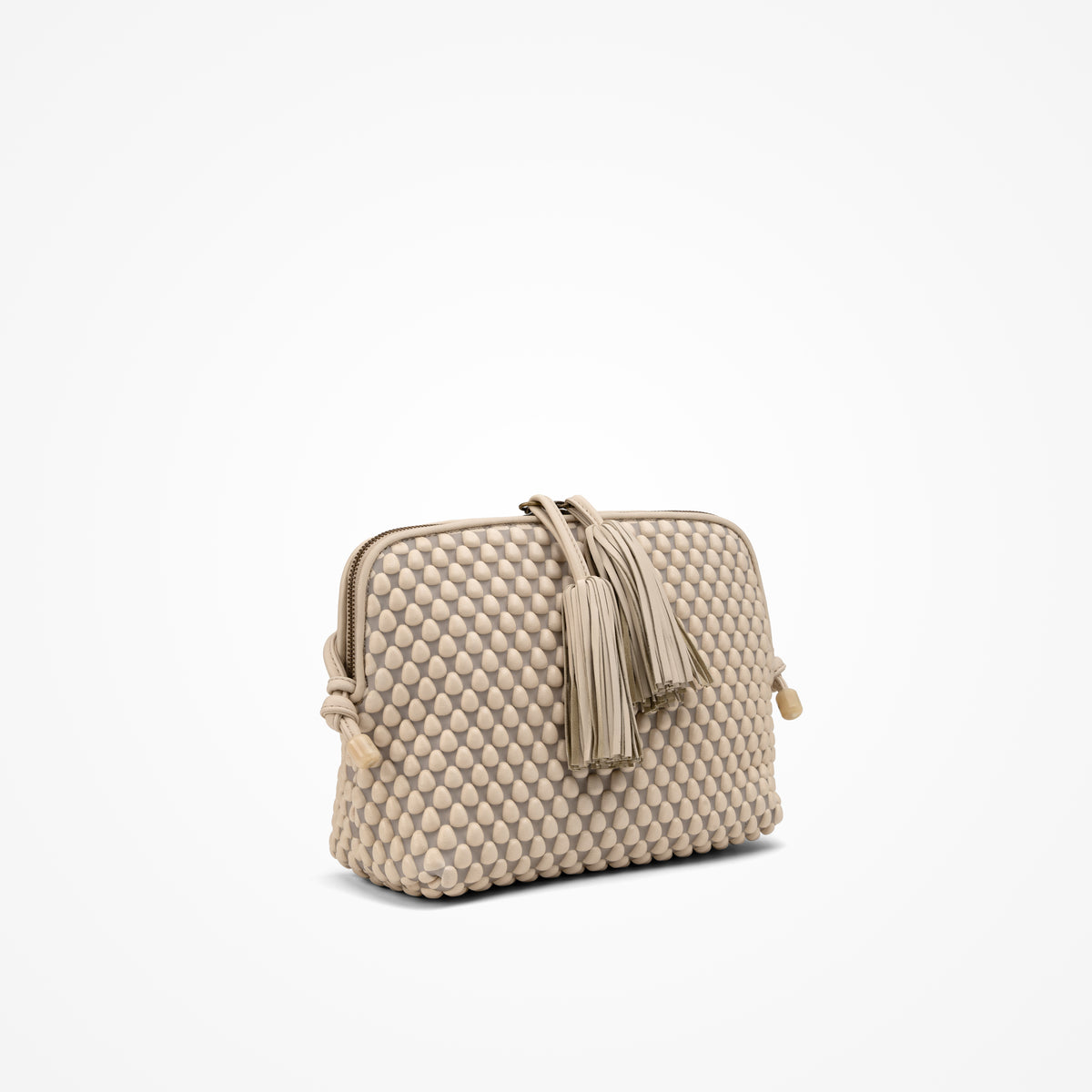 #color_cream beige