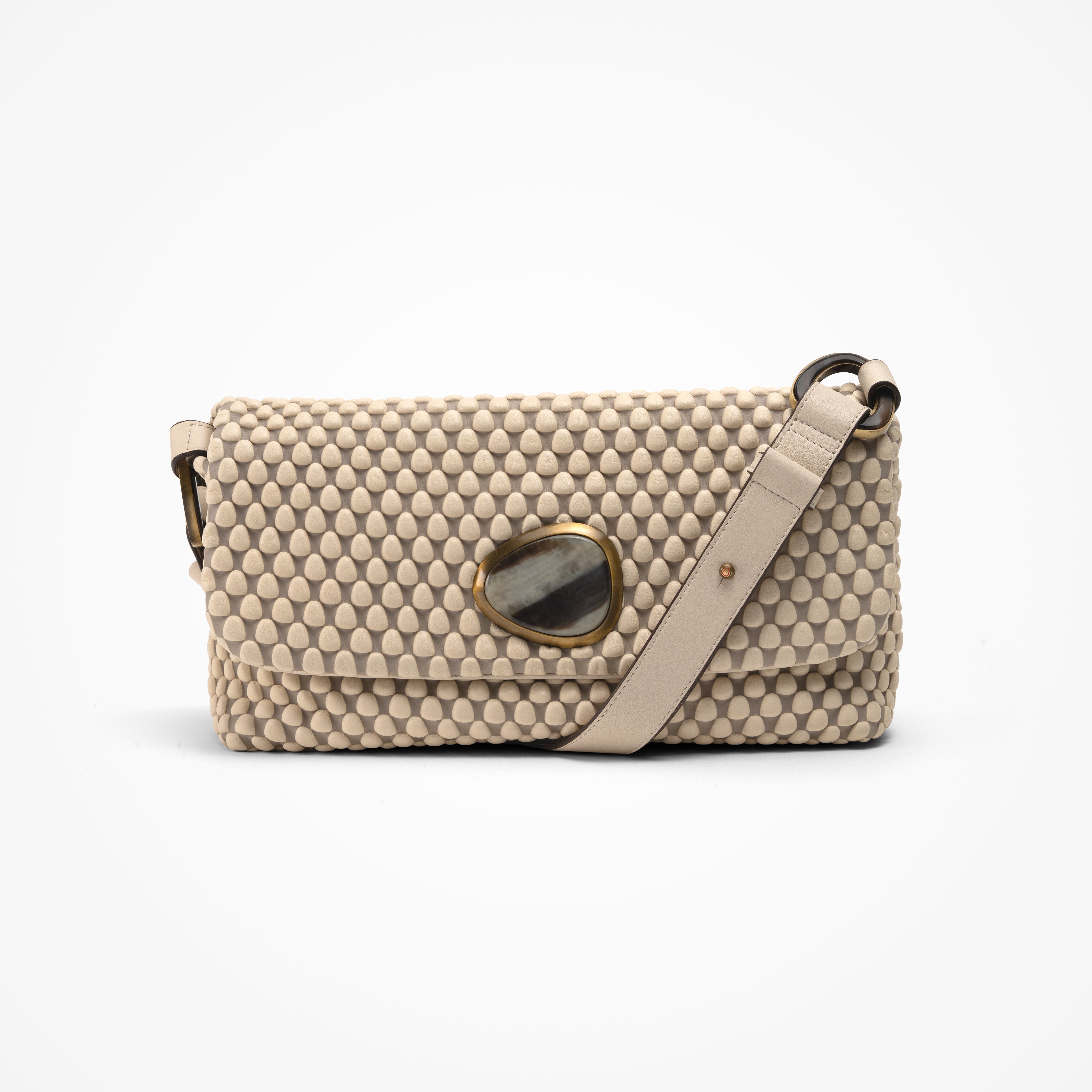 #color_cream beige