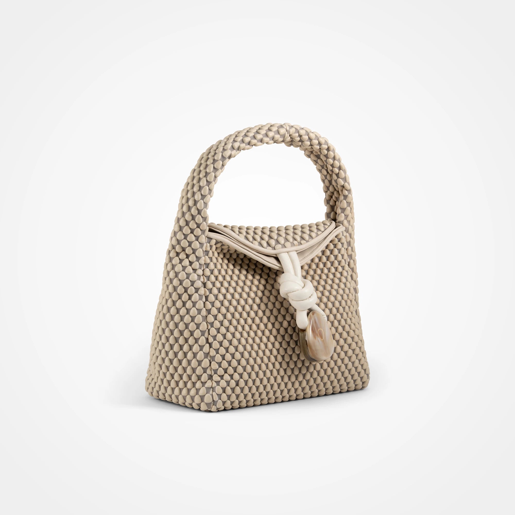 #color_cream beige