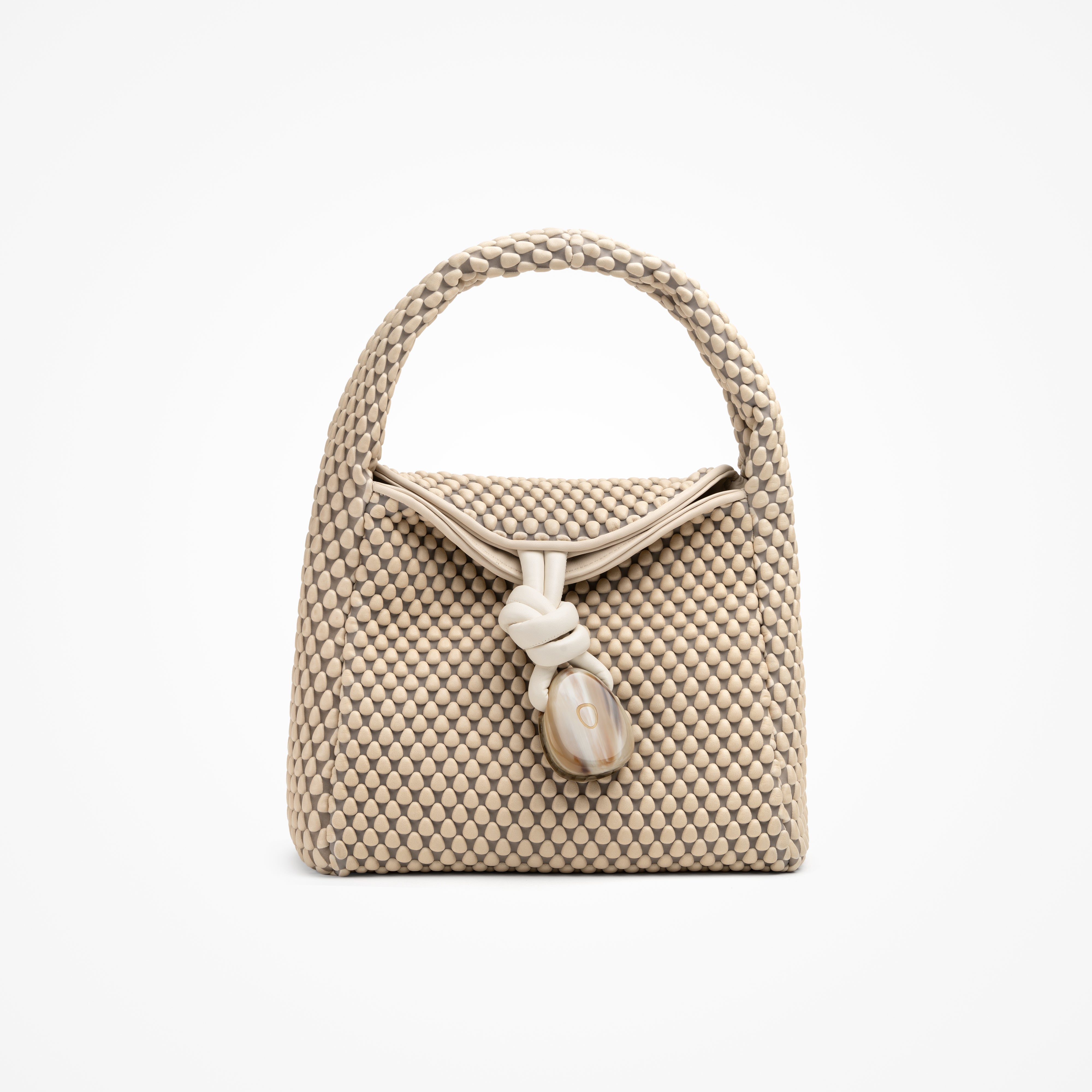 #color_cream beige