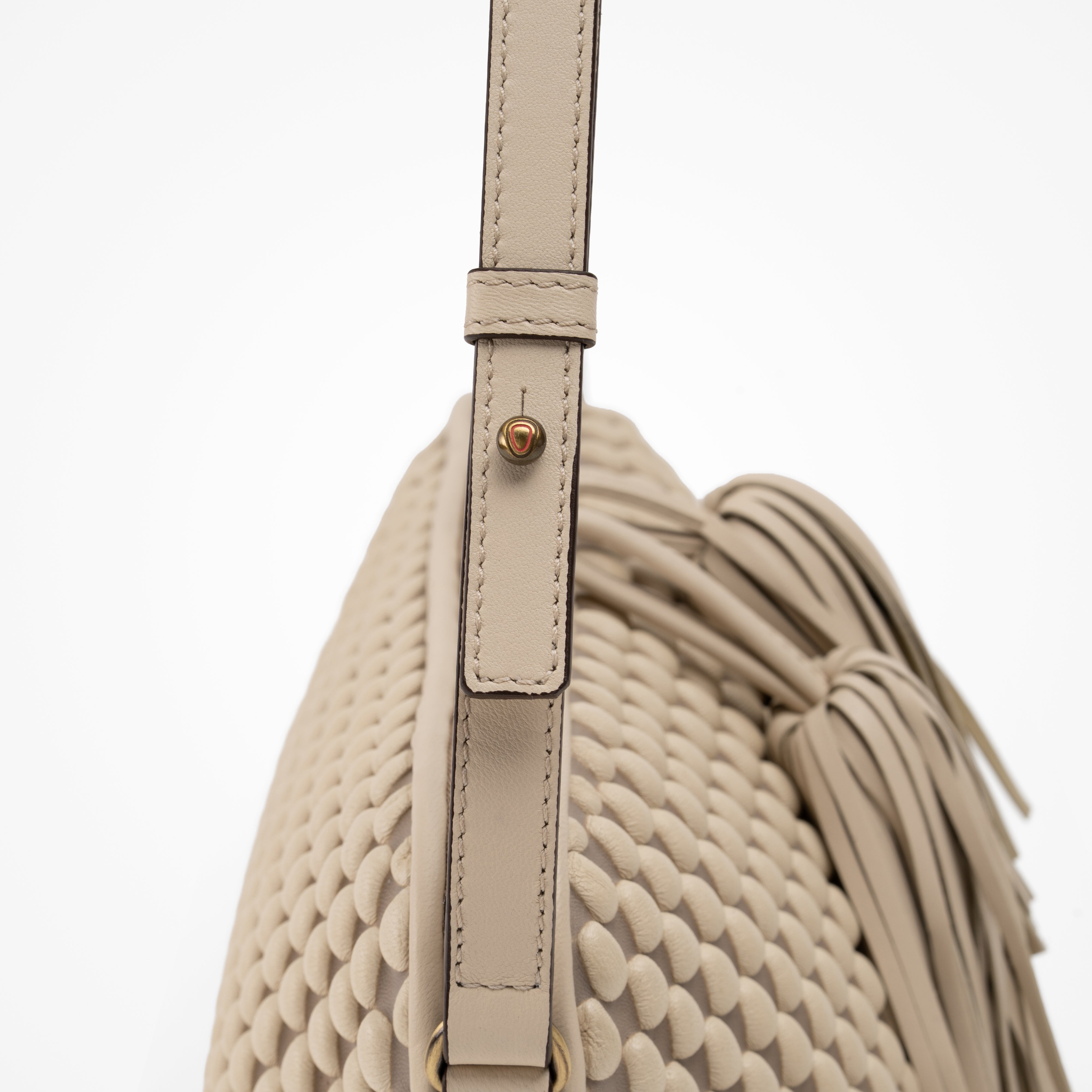 #color_cream beige