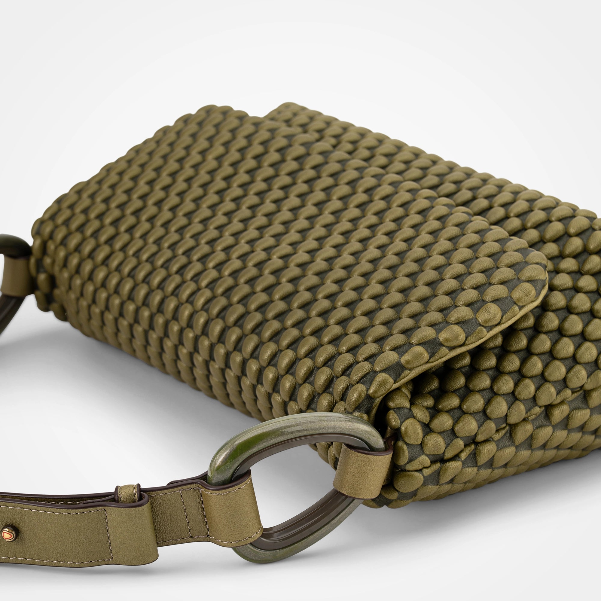 #color_khaki nacré