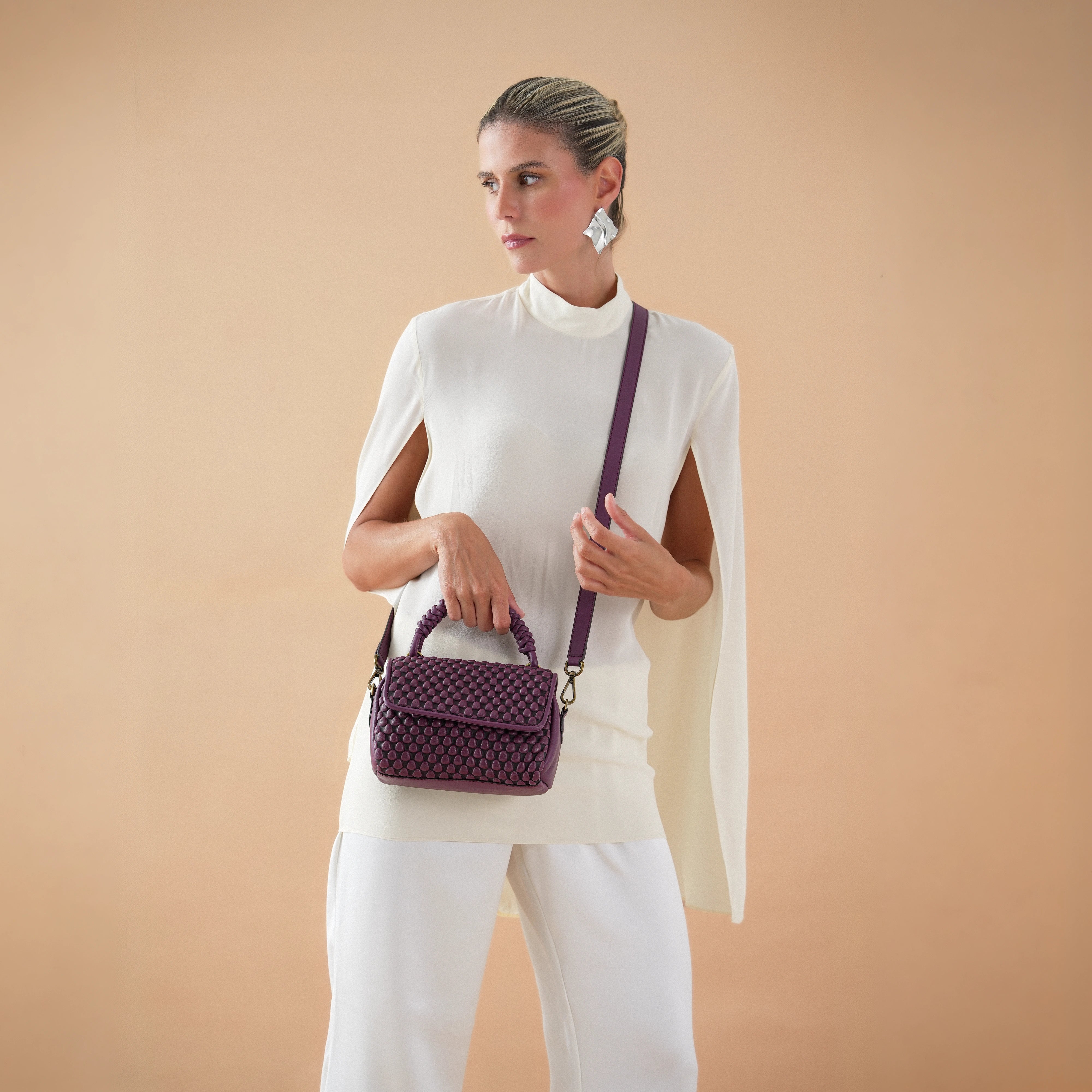 #color_aubergine